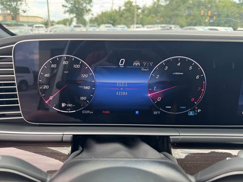 Used 2024 Mercedes-Benz GLE 350 4MATIC image 23