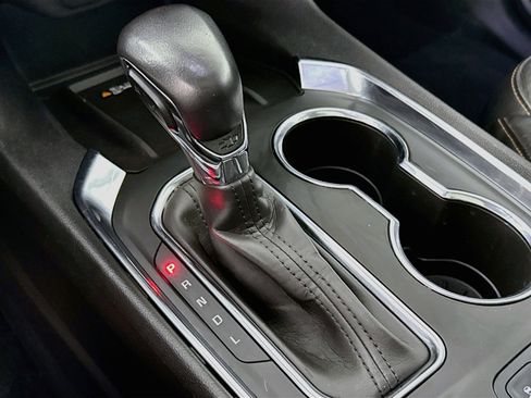 Used 2021 Chevrolet Traverse Premier w/ Redline Edition FWD image 19