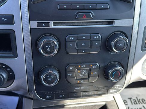 Used 2017 Ford Expedition XLT AWD/4WD image 14
