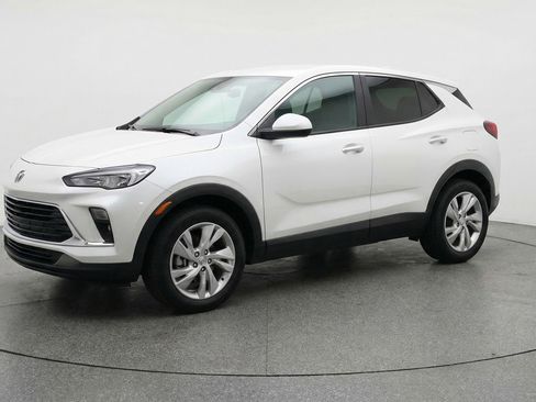 Used 2025 Buick Encore GX Preferred image 3
