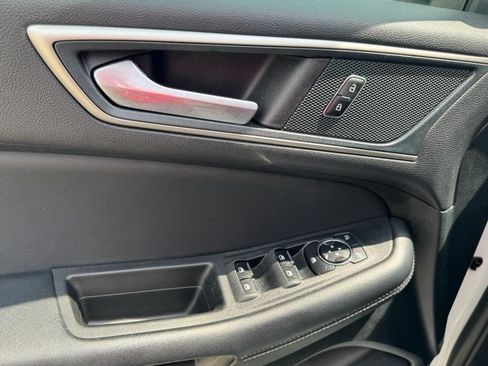 Used 2024 Ford Edge SEL AWD/4WD image 15