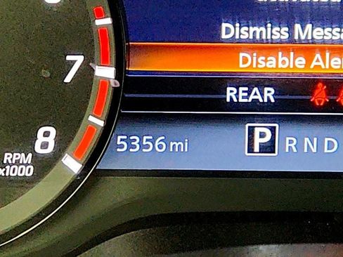 Used 2024 Nissan Titan PRO-4X w/ Pro-4x Convenience Package AWD/4WD image 15