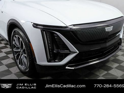 New 2026 Cadillac Lyriq Premium Sport image 38