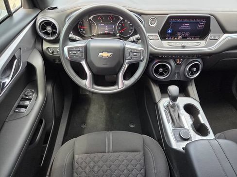 Used 2022 Chevrolet Blazer LT FWD image 13