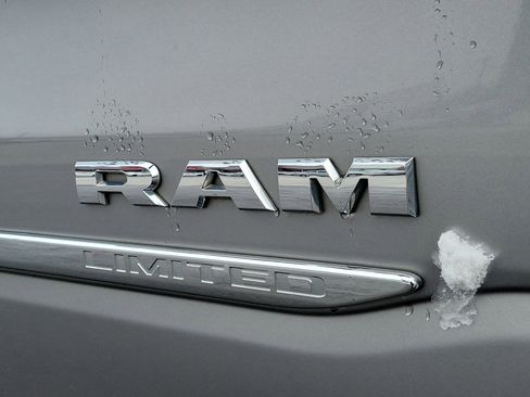 Used 2020 RAM 1500 Limited image 7