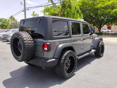 Used 2020 Jeep Wrangler Unlimited Sport S AWD/4WD image 24