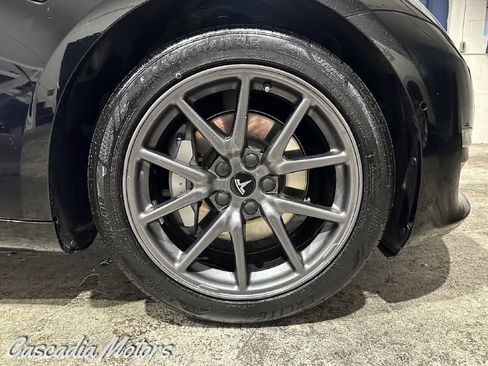 Used 2018 Tesla Model 3 Long Range image 30