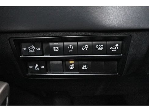 Used 2023 Toyota Tundra Platinum AWD/4WD image 21