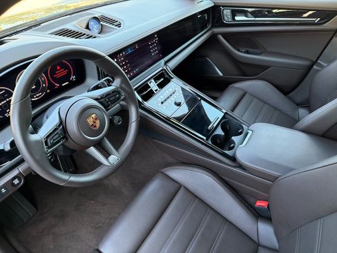 Certified 2026 Porsche Panamera GTS AWD/4WD image 4