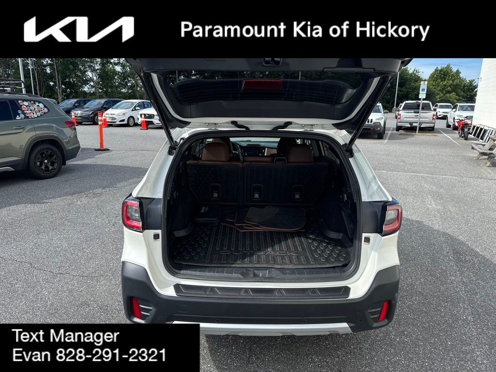 Used 2022 Subaru Outback Touring XT AWD/4WD image 10
