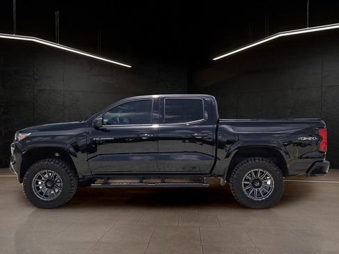 Used 2025 Chevrolet Colorado LT AWD/4WD image 4