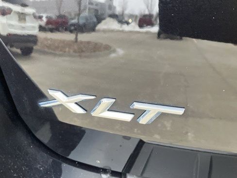 Used 2023 Ford Explorer XLT w/ Equipment Group 202A image 25