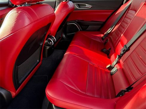 Used 2021 Alfa Romeo Giulia Ti Sport image 19