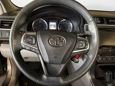 Certified 2017 Toyota Camry XLE FWD image 13