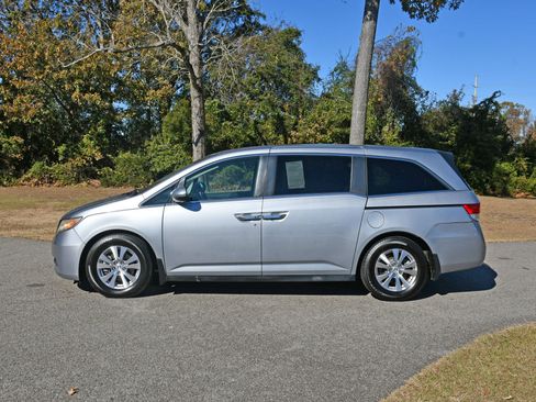 Used 2016 Honda Odyssey EX-L image 2