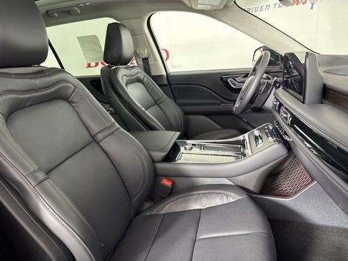 New 2025 Lincoln Aviator Reserve w/ Illumination Package image 19