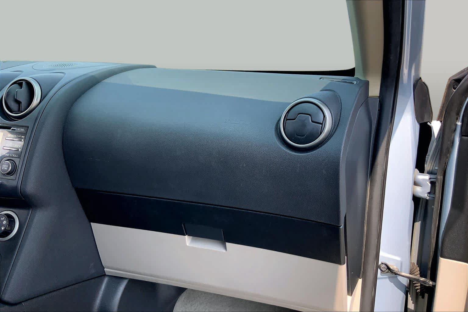 Used 2014 Nissan Rogue S w/ Convenience Package FWD image 18
