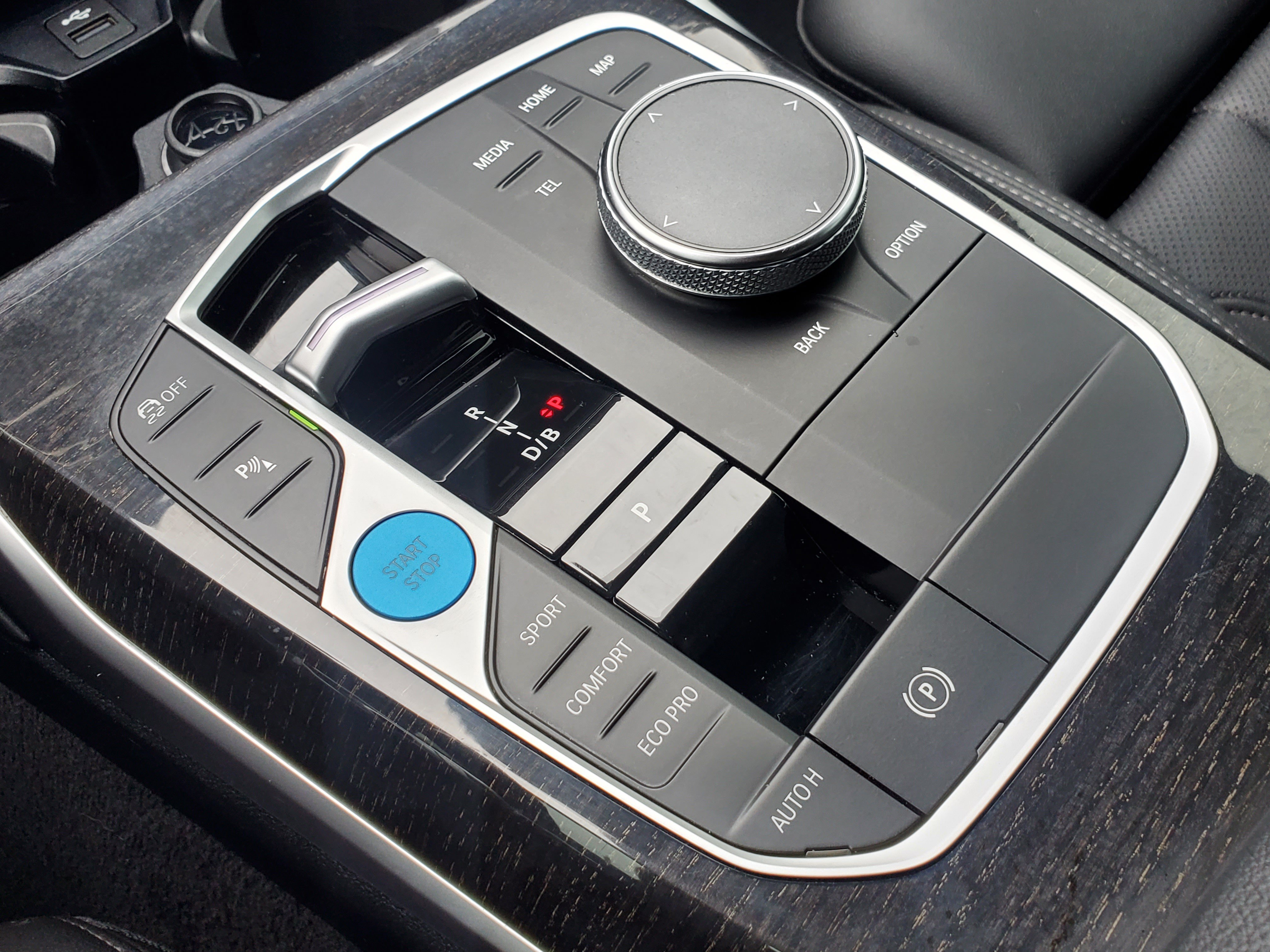 Certified 2024 BMW i4 eDrive35 w/ Premium Package RWD image 25