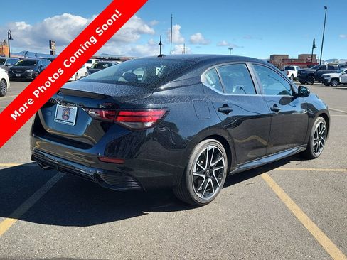 Used 2024 Nissan Sentra SR image 3