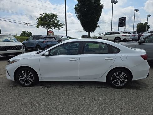 Certified 2024 Kia Forte LXS FWD image 7