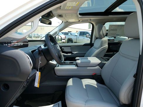 New 2027 Ford Expedition Active AWD/4WD image 17