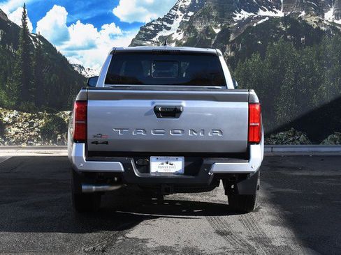 Used 2024 Toyota Tacoma TRD Sport image 10