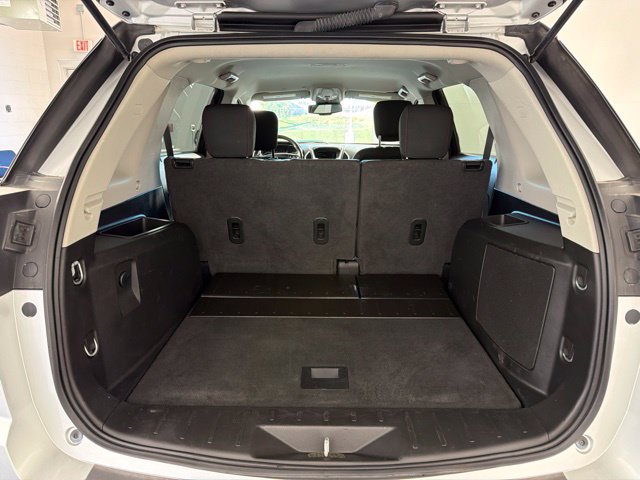 Used 2017 GMC Terrain SLE FWD image 34