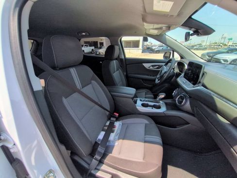 Used 2025 Chevrolet Blazer LT FWD image 29