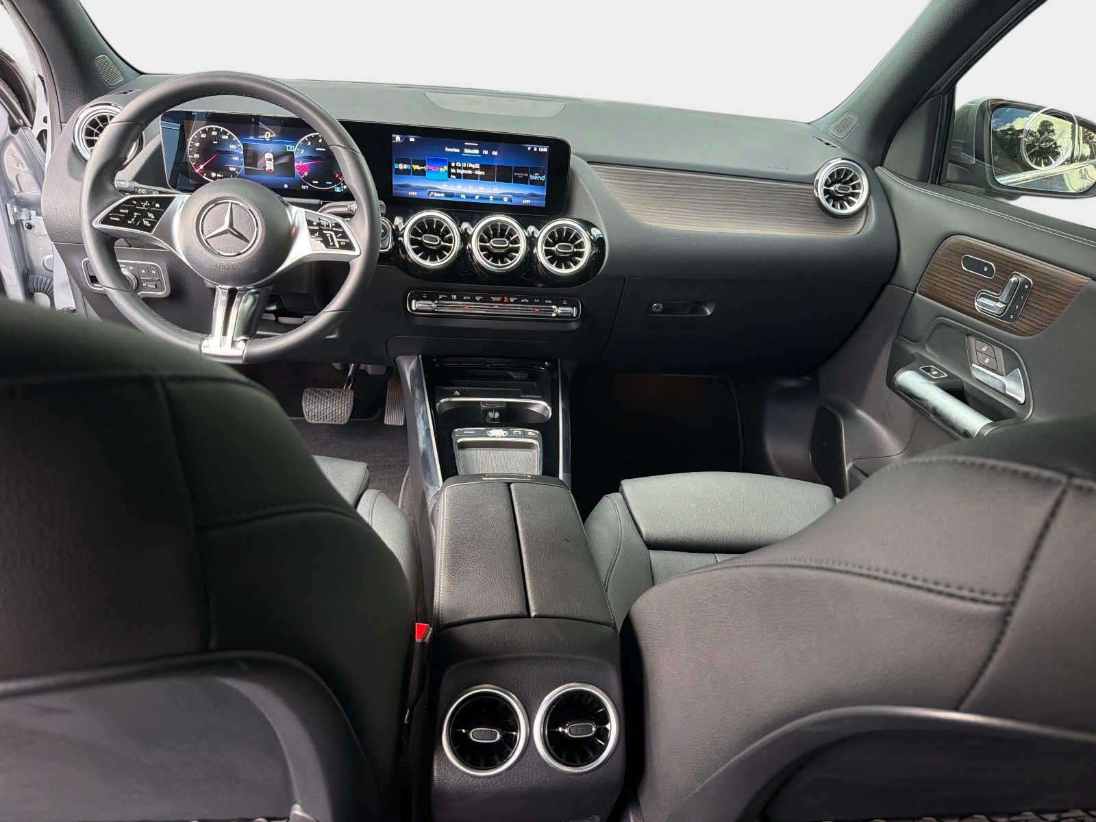 Certified 2025 Mercedes-Benz GLA 250 image 14