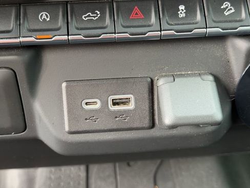 Used 2021 Chevrolet Silverado 1500 Custom Trail Boss image 23