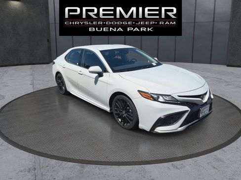 Used 2024 Toyota Camry XSE FWD image 2