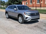 Used 2022 Volkswagen Atlas Cross Sport SE image 2