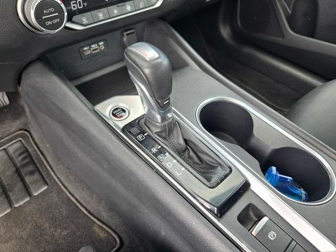 Used 2019 Nissan Altima 2.5 SV FWD image 14