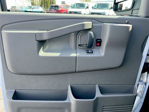 New 2025 GMC Savana 2500 w/ Communications Package image 18