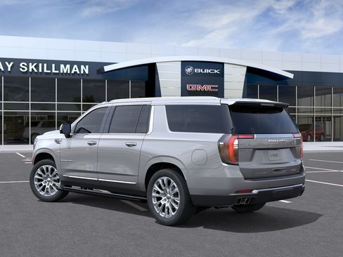 New 2026 GMC Yukon XL Denali w/ Denali Reserve Package AWD/4WD image 3