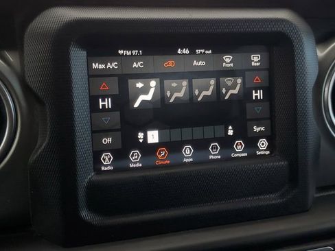 Used 2020 Jeep Wrangler Unlimited Sahara image 23