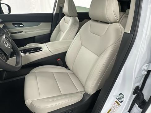 New 2025 Nissan Murano SL w/ Cargo Package AWD/4WD image 10