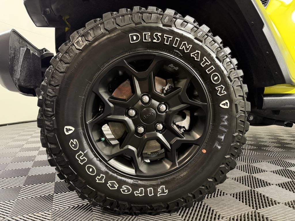 Used 2023 Jeep Wrangler Unlimited w/ Cold Weather Group AWD/4WD image 57