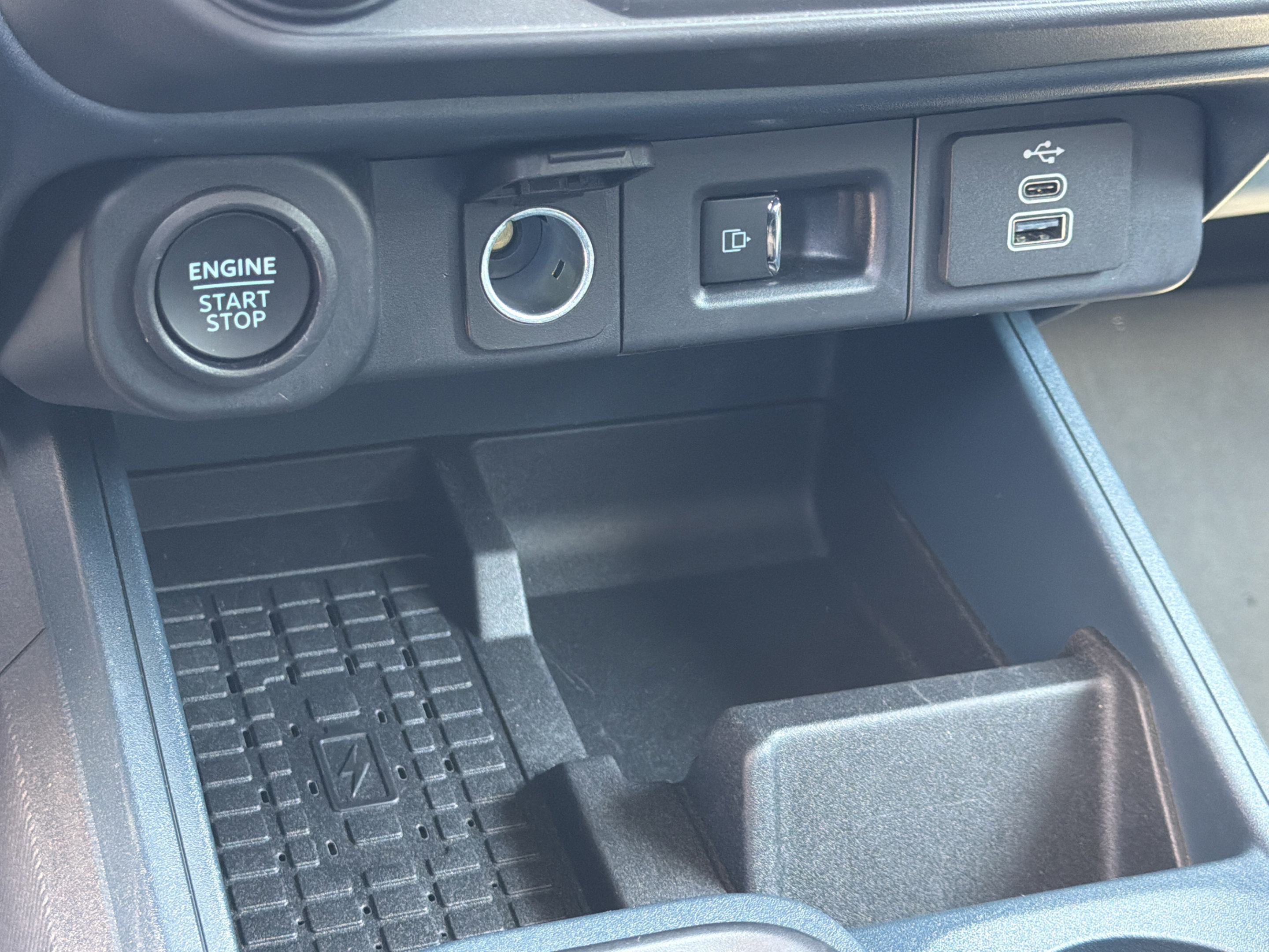 Used 2025 Ford Maverick Lariat AWD/4WD image 14