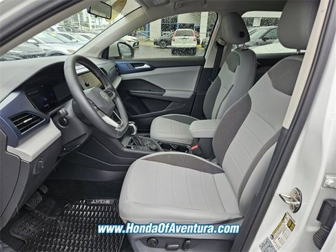 Used 2022 Volkswagen Taos SE image 6