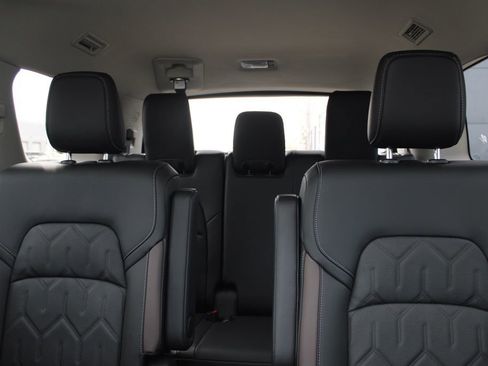 New 2026 Nissan Pathfinder Platinum AWD/4WD image 22