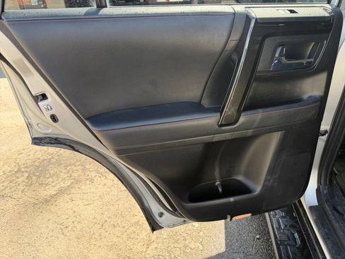Used 2021 Toyota 4Runner TRD Off-Road AWD/4WD image 27