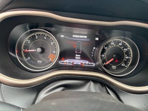 Used 2014 Jeep Cherokee Limited FWD image 29