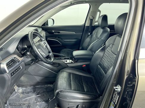 Used 2021 Kia Telluride SX w/ SX Prestige Package image 12