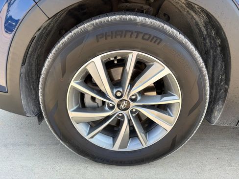 Used 2020 Hyundai Santa Fe Limited w/ Cargo Package FWD image 5