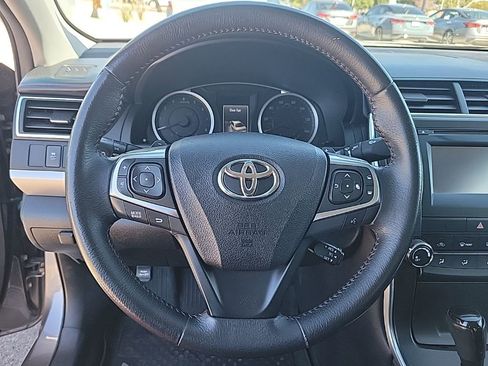Used 2017 Toyota Camry SE image 22
