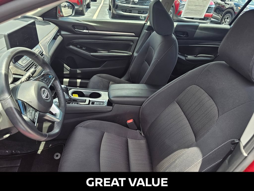 Certified 2023 Nissan Altima 2.5 SV w/ SV Premium Package AWD/4WD image 15