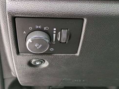 Certified 2017 Jeep Grand Cherokee Laredo image 14