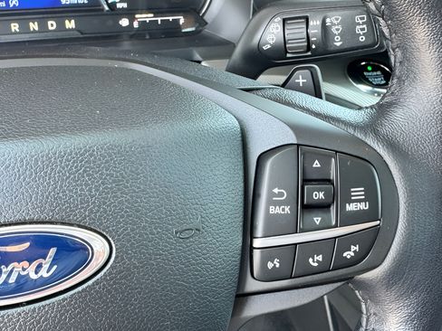 Used 2020 Ford Explorer XLT w/ Equipment Group 202A AWD/4WD image 24