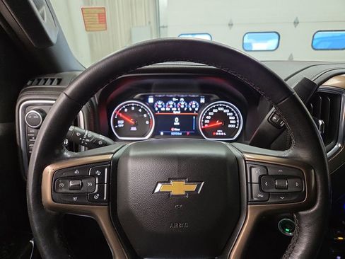 Used 2022 Chevrolet Silverado 1500 High Country AWD/4WD image 19